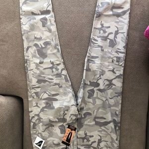Tan camo skinny jeans